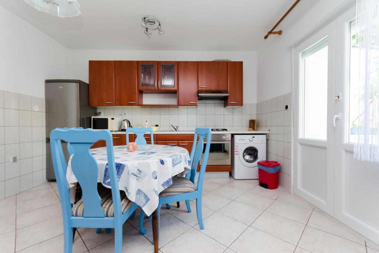 Apartments Slavica R Banjol Eksteriør billede