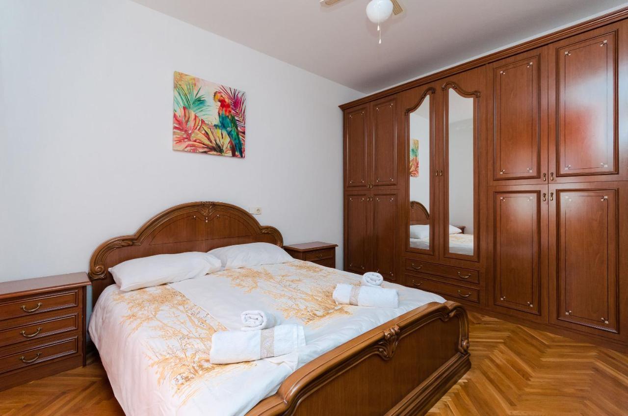 Apartments Slavica R Banjol Eksteriør billede